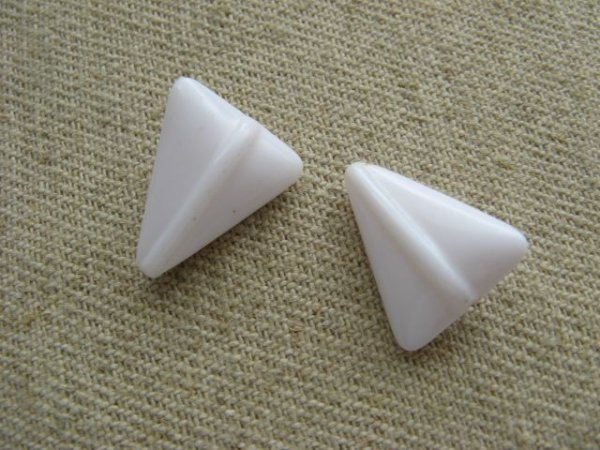 画像1: Vintage White Delta Beads (1)