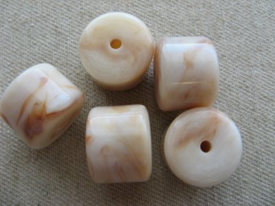 画像3: Vintage Beige Marble Barrel Beads