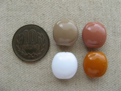 画像1: Vintage Carved Roundness Beads