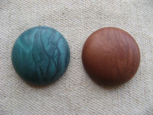 画像1: Vintage Plastic Illusion Round Cabochon (1)