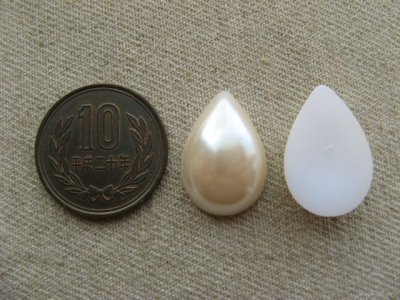 画像1: Vintage Plastic Drop Pearl Cabochon 22mm