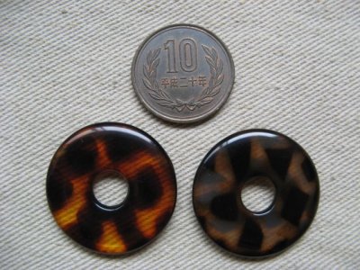 画像1: Plastic Tortoise Flat Donut Ring 30mm