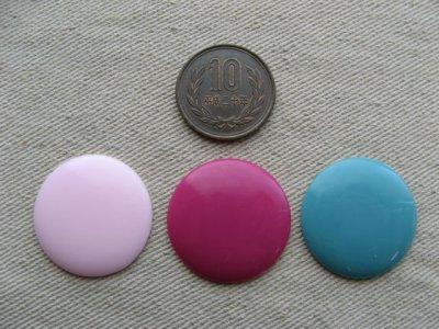 画像1: Vintage Plastic Low Dome Round Cabochon 