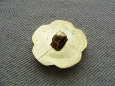 画像2: Vintage Plastic Gold Setting Button 