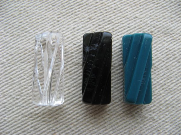 画像1: Vintage Plastic Twist Fluted Tube Beads (1)