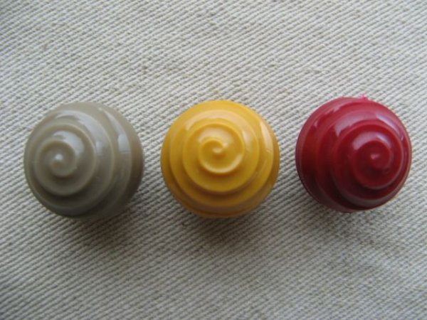 画像1: Vintage Deco Round Swirl Beads (1)
