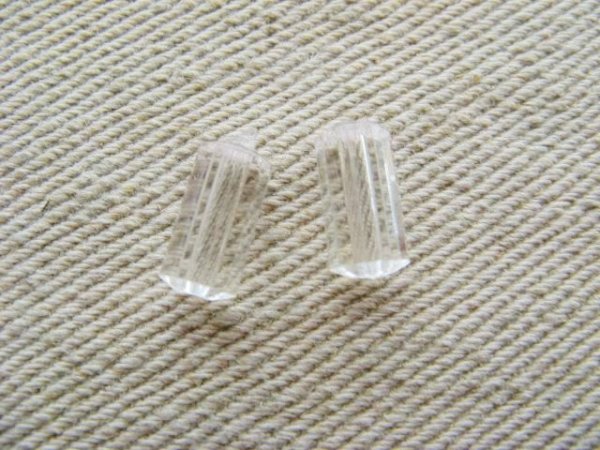 画像1: Vintage Plastic Clear Tiny Tube Beads 2個入り (1)