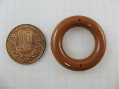 画像1: Vintage Plastic 2-Hole Donut Ring