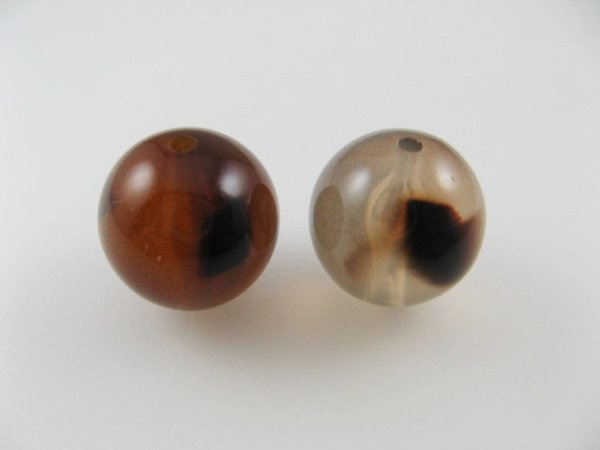 画像1: Plastic Tortoise Round ball Beads 16mm  (1)