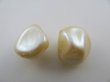 画像2: Vintage Lucite Japanese Pearl Nugget Beads  (2)