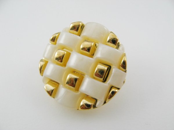 画像1: Plastic Large Check Pearl+Gold Button (1)