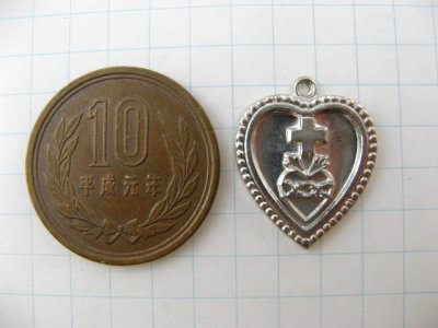画像1: Silver Holy Heart Medal