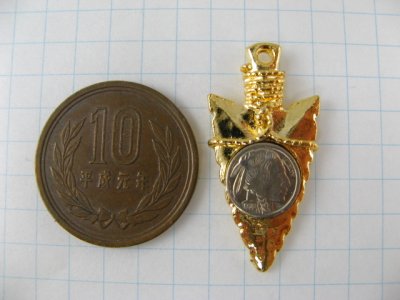 画像1: Vintage Arrow Head+Coin Charm