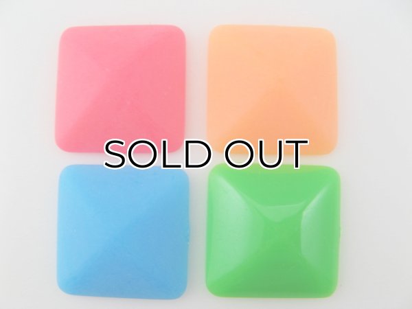 画像1: Vintage Plastic Square Cabochon【NEON】 (1)