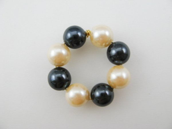 画像1: Vintage Faux Pearl Pendant Hoops (1)