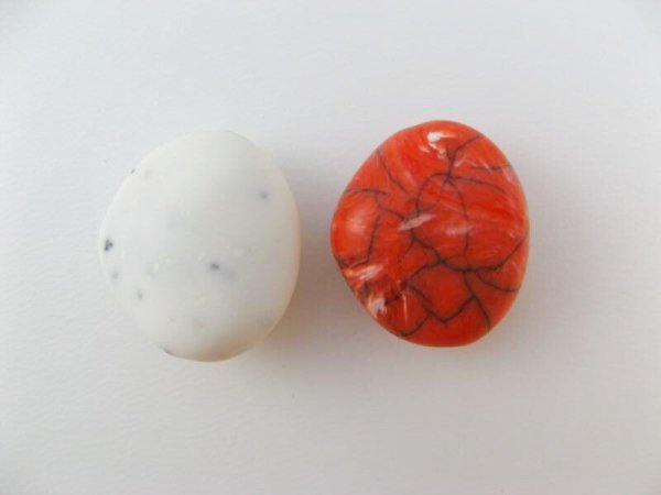 画像1: Vintage Plastic Matrix Stone Beads (1)