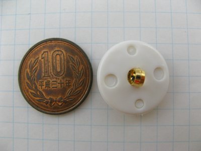 画像1: Plastic White+Gold Filigree Wheel Button