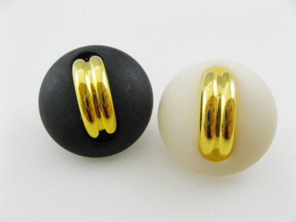画像1: Vintage Plastic Gold Line Button (L) (1)
