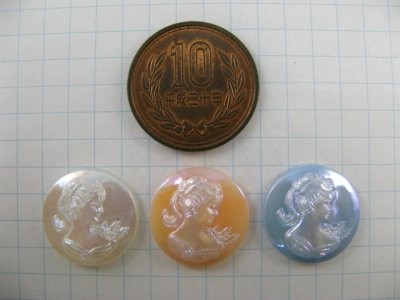 画像1: Vintage Plastic Round AB Cameo (右)