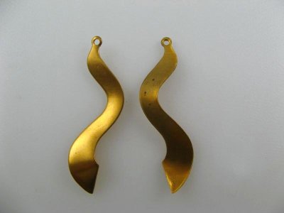 画像2: Brass Curving Drop 2個入り