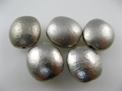 画像3: Vintage Plastic Silver SQ Wrinkle Beads 
