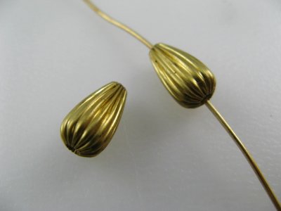 画像2: Brass Corrugated Mini Drop Beads 2個いり