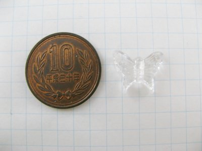 画像1: Vintage Plastic Clear Butterfly Beads