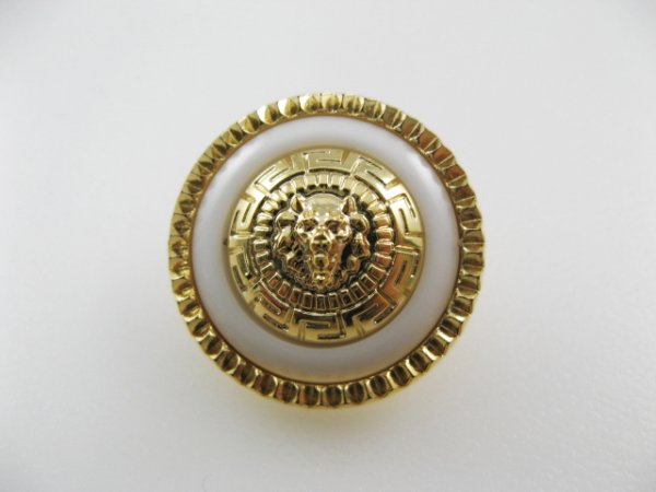 画像1: Plastic Gold+White Lion Button (1)
