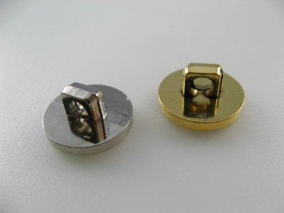 画像2: Plastic Gold W/Flower Button