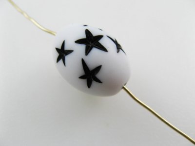 画像2: Vintage Plastic  WH+BK Star Oval Beads