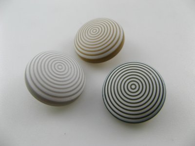 画像2: Vintage Plastic Spiral-shaped Button