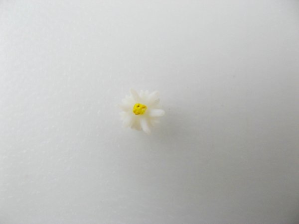 画像1: Vintage Tiny Daisy Flower Cabs  (1)