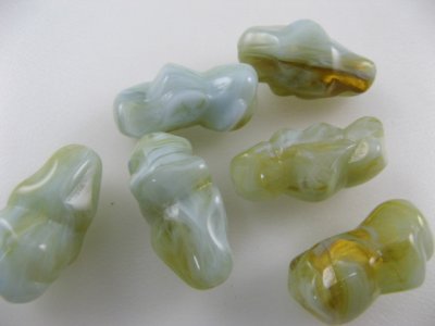 画像3: Vintage Plastic Warped Gold/Jade Beads