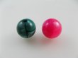 画像1: Vintage Plastic Faux MOP Marbled Ball Beads 4個入り (1)