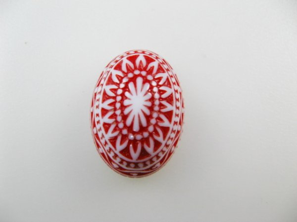 画像1: Vintage Plastic Oval Ornate Carved Cabochon (1)