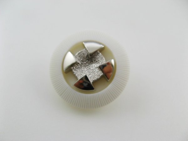 画像1: Plastic Round Silver+White Geometric Button (1)