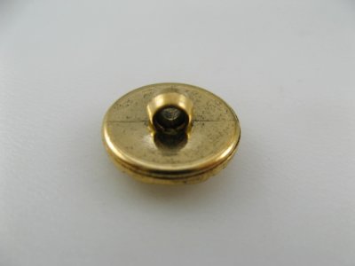 画像2: Plastic Round Gold Wood Grains Button