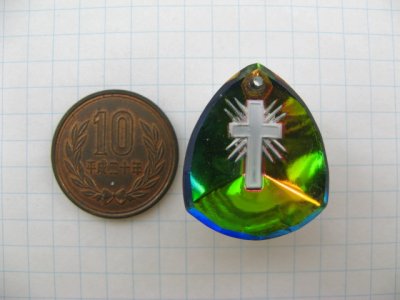 画像1: Cross Shield Glass Intaglio Pendant