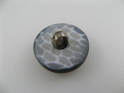 画像2: Vintage Plastic Water Surface Button