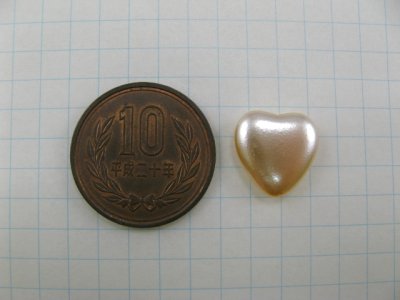 画像1: Glass Heart Pearl Cabochon 