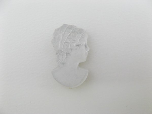 画像1: Vintage Frosted Cameo Head (1)
