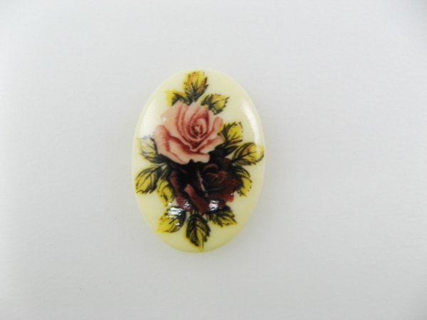 画像1: Vintage Plastic Ivory Flower Oval Cabochon 25x18mm (1)