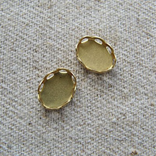 画像1: Brass Lace Edged Oval Setting 8x6 2コ入り (1)