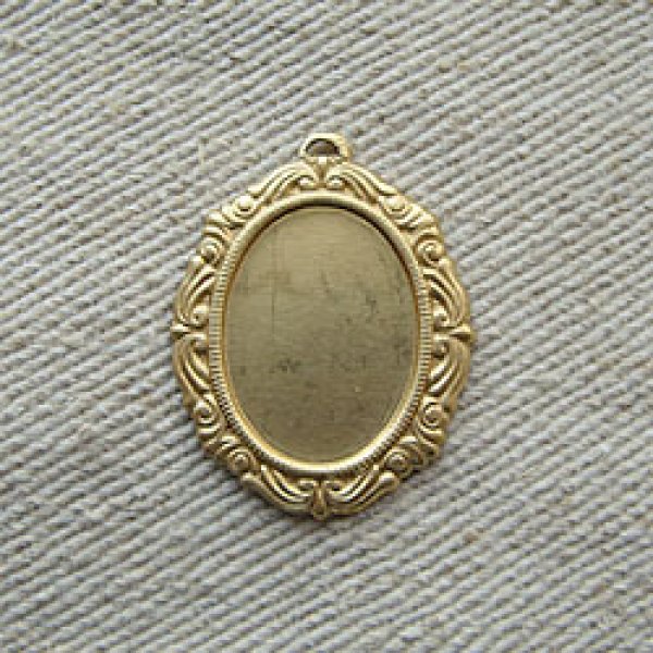 画像1: Brass rococo style frame 18x13mm (1)