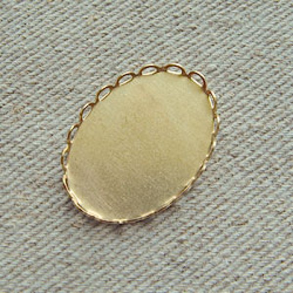 画像1: Brass Lace Edged Oval Setting 25x18 (1)